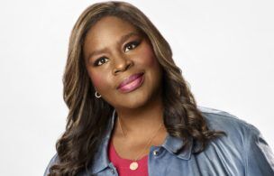 ‘good Girls’ Star Retta Sets Next Gig With Hgtv’s ‘ugliest House In America’
