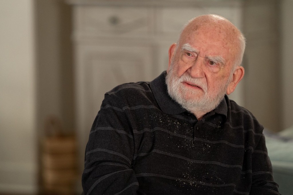 Ed Asner’s Legacy: The Tv Icon Reflects On ‘mary Tyler Moore,’ ‘lou Grant,’ ‘elf’ & More