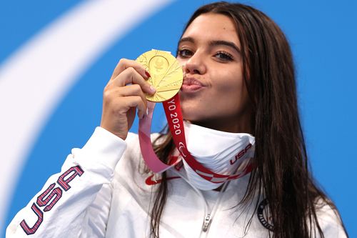 Meet The 17 Year Old Swimmer And Tiktok Star Who Just Won Paralympic Gold