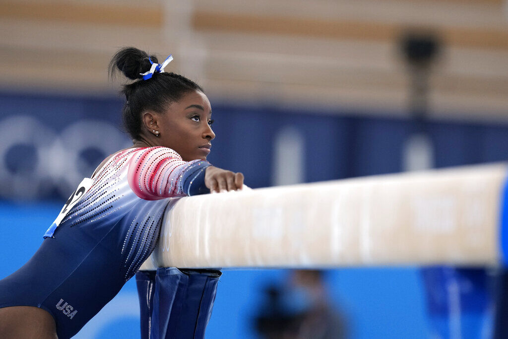 Biles Sticks Landing In Balance Beam Final, Wins Olympic Bronze