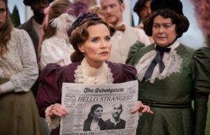 ‘schmigadoon!’s Kristin Chenoweth Breaks Down Huge ‘tribulation’ Number & Mildred’s Look (video)