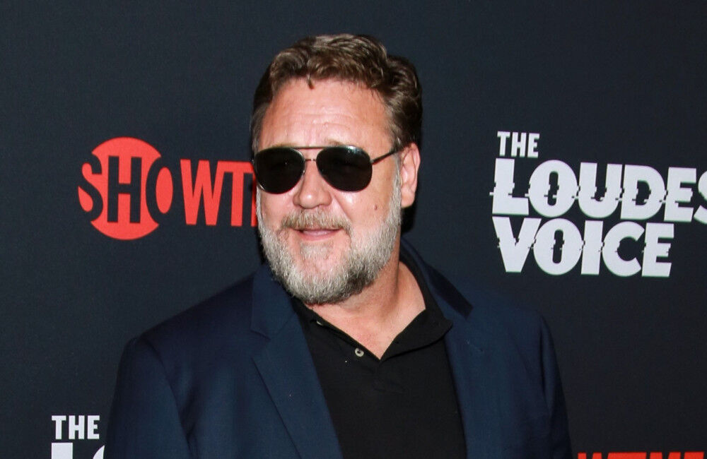 Russell Crowe Directing Poker Face