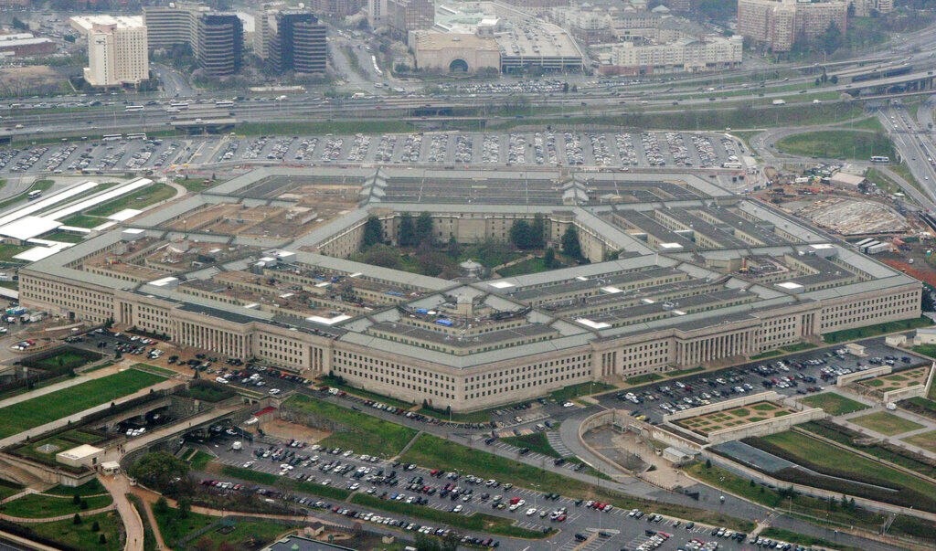 Pentagon On Lockdown After Gunshots Fired Near Metro; One Person Down