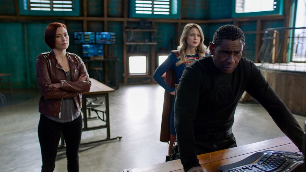 ‘supergirl’ Brings Back Familiar Faces For The Series Finale (photo)