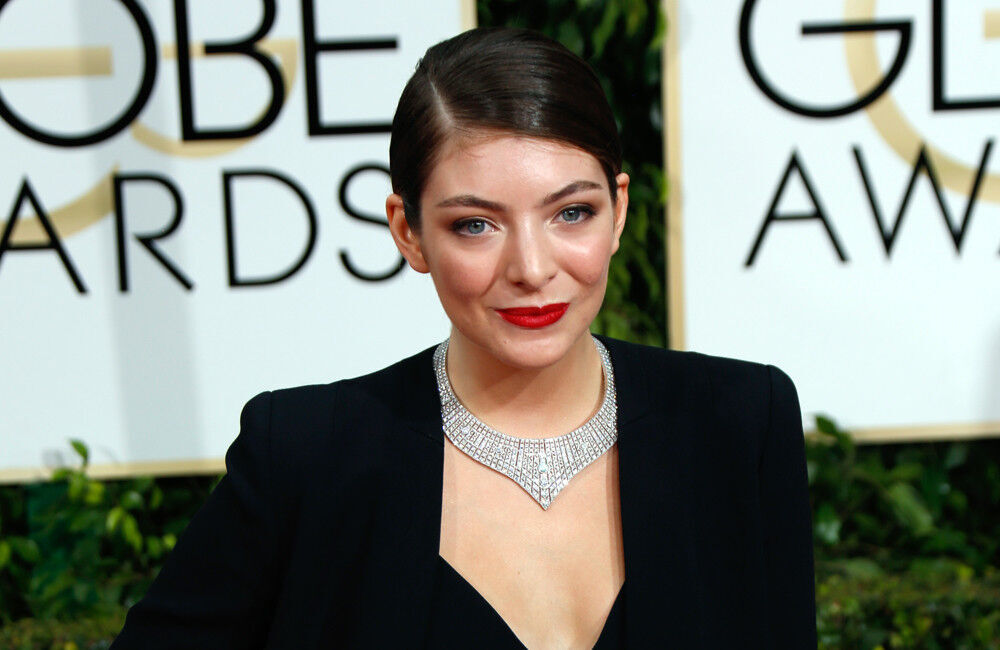 Lorde To Drop New Single Mood Ring