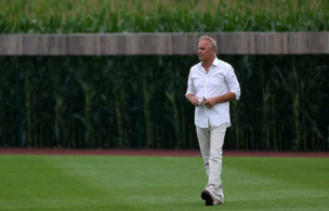 ‘field Of Dreams’ Game: Watch Kevin Costner And Players Emerge From Iowa Cornfield (video)