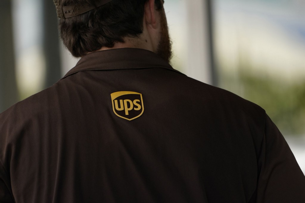 Fast Hiring: Ups To Hire 100,000 Workers, Many In 30 Minutes Or Less