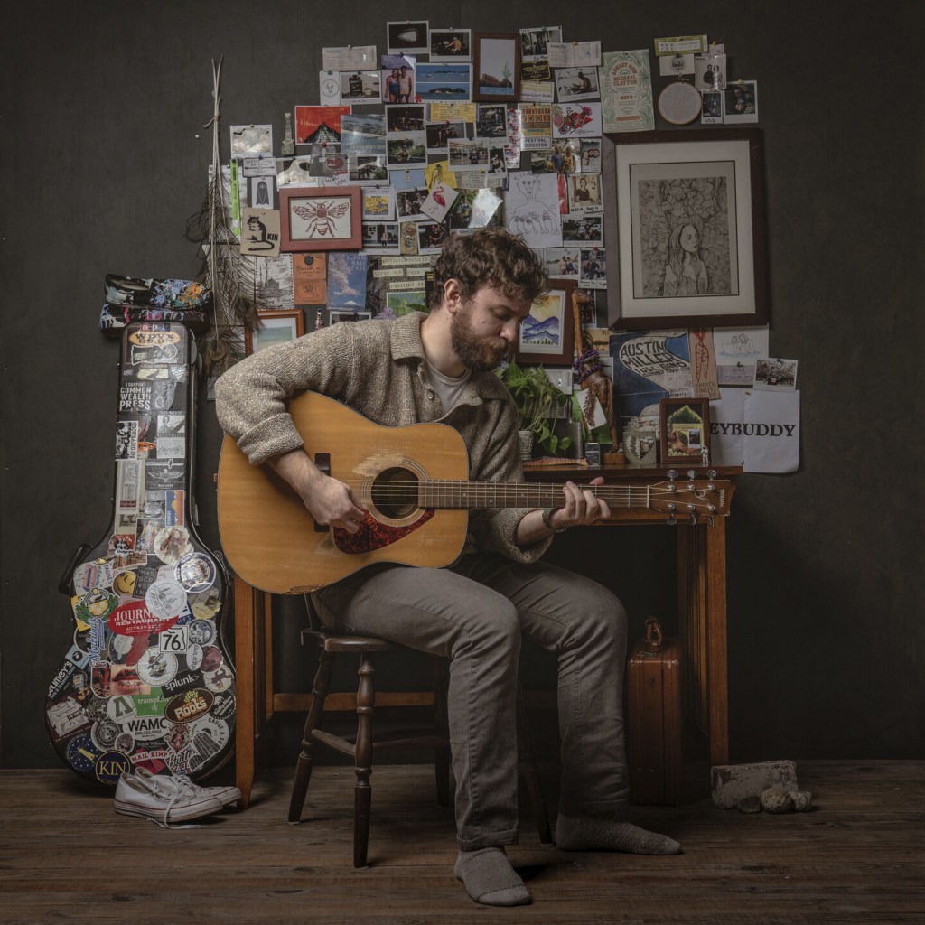 Review: Matthew Fowler Brings Acoustic Elegance To Debut