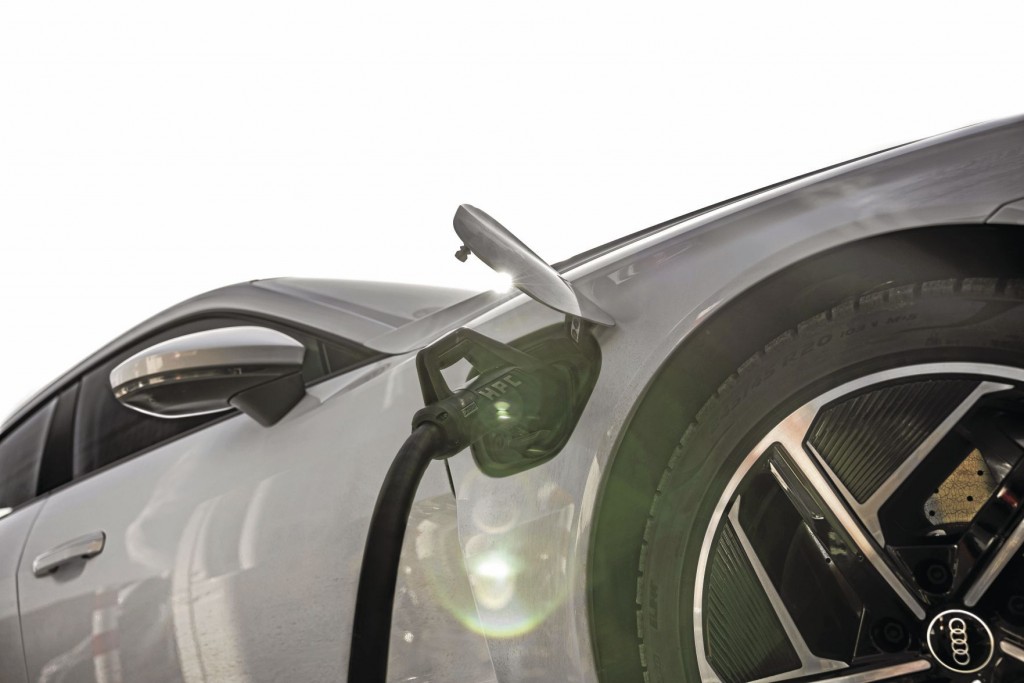 Here’s How To Calculate An Electric Vehicle’s Charging Costs