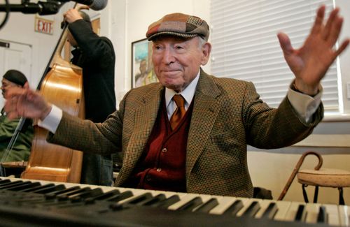 George Wein, Whose Newport Jazz Festival Inspired Modern Music Festivals, Dies At 95