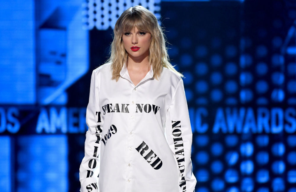 Taylor Swift Congratulates Anita Baker On Master Recordings Victory