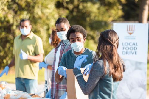 4 Tips To Help Your Teenager Build Resilience Through Volunteerism And Activism