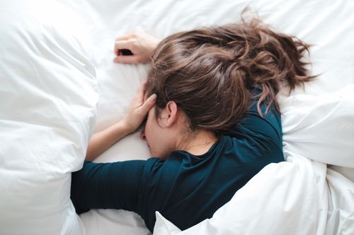 People With Migraines Get Less Rem Sleep, Study Finds