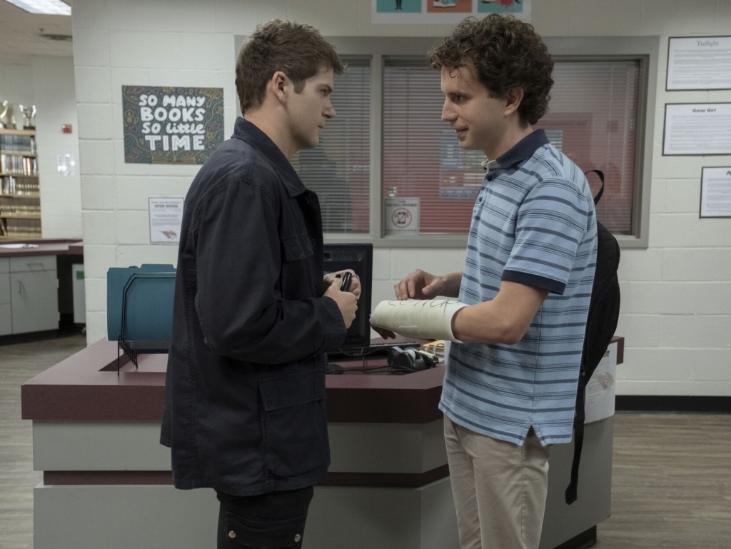 Review: In ‘dear Evan Hansen,’ A Broadway Hit Ages Poorly