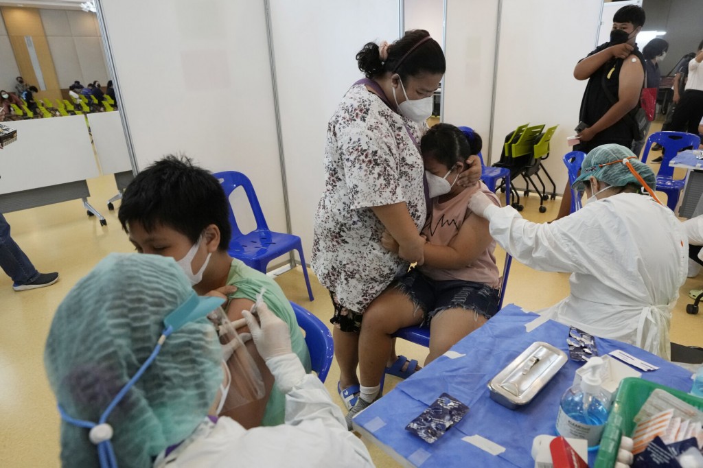 Thai Campaign To Vaccinate Schoolchildren Makes Progress
