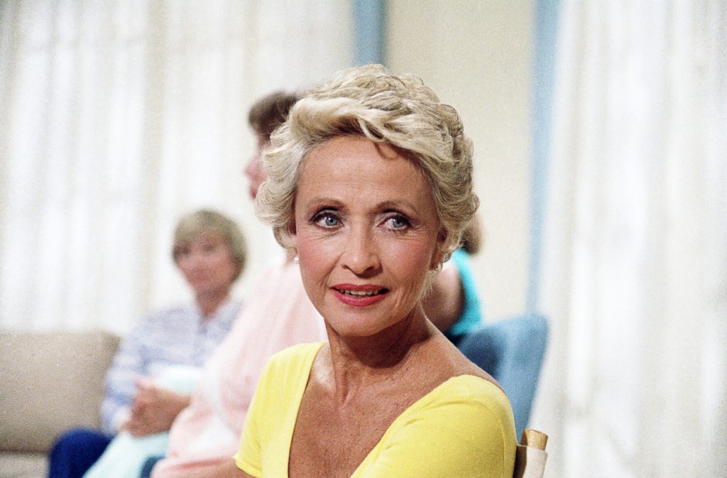 Jane Powell, Hollywood Golden Age Musicals Star, Dies At 92