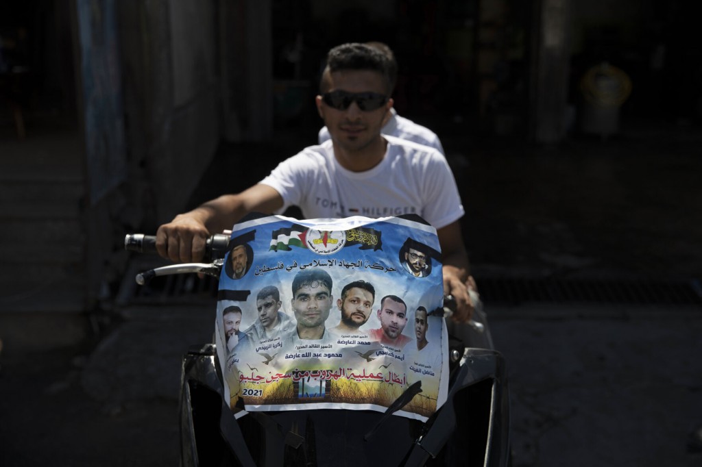 Fires Flare In Israeli Prisons Amid Manhunt For 6 Escapees
