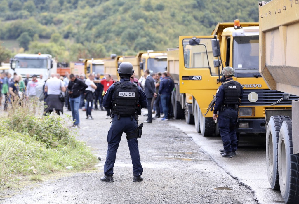 Kosovo Deploys Police, Serbs Protest Amid Border Tension