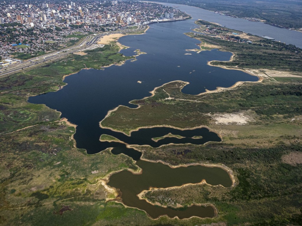 Paraguay River Hits Record Low, Imperiling Economy
