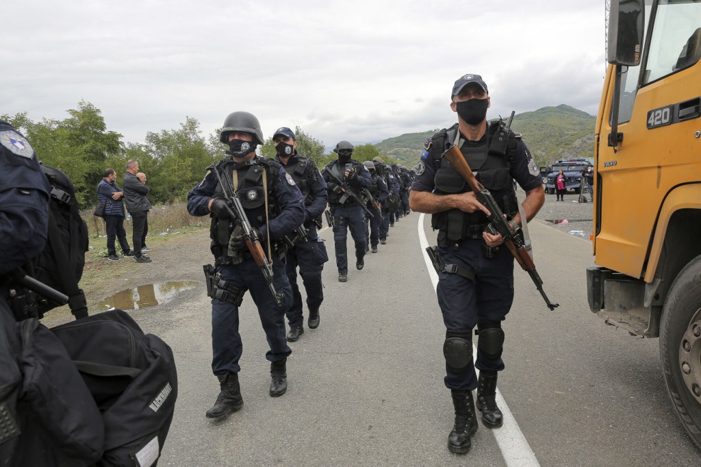 Kosovo Serbia Border Blocked By Protesters Amid Tensions