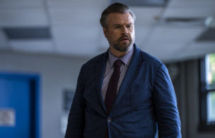 ‘new Amsterdam’: Tyler Labine On Iggy’s New Job, Sharpwin’s Love Affecting Everyone & More