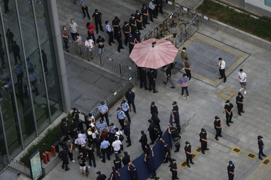 Fears Of Global Shockwaves From Chinese Builder’s Debts Ease