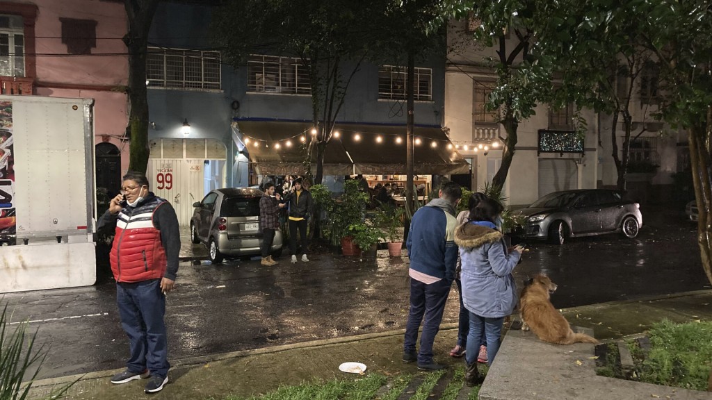 Strong Quake Hits Near Acapulco, Buildings Sway In Capital