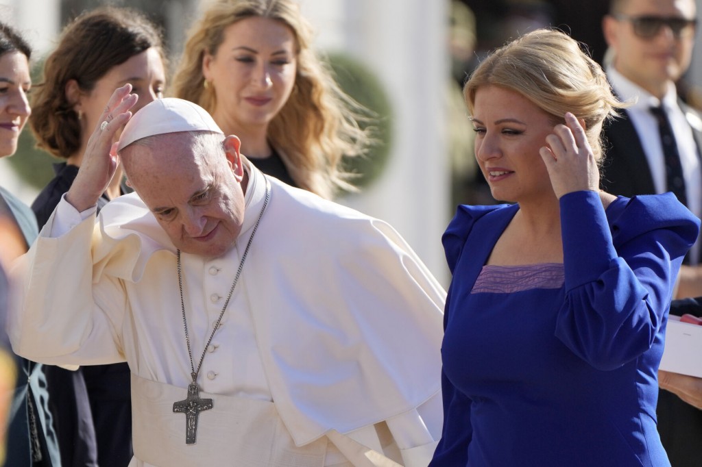 Pope In Slovakia To Honor Holocaust Dead On Day 2 Of Tour