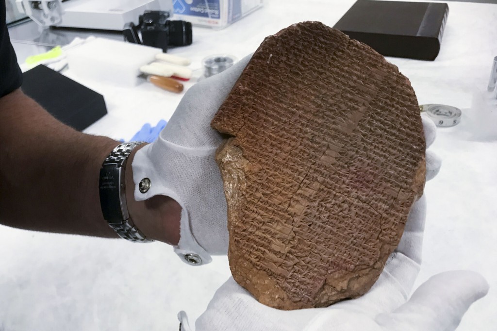 Ancient Tablet Acquired By Hobby Lobby Going Back To Iraq