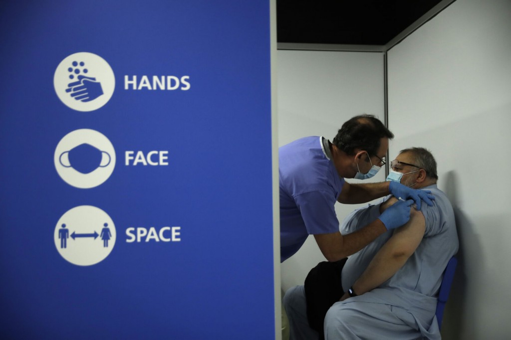 Uk Counts On Vaccines, ‘common Sense’ To Keep Virus At Bay