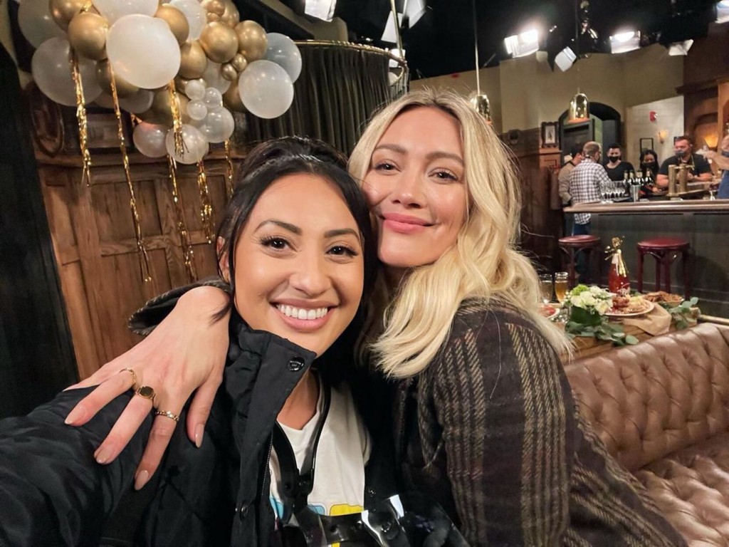 Hilary Duff & ‘how I Met Your Father’ Cast Share First Photos From Set