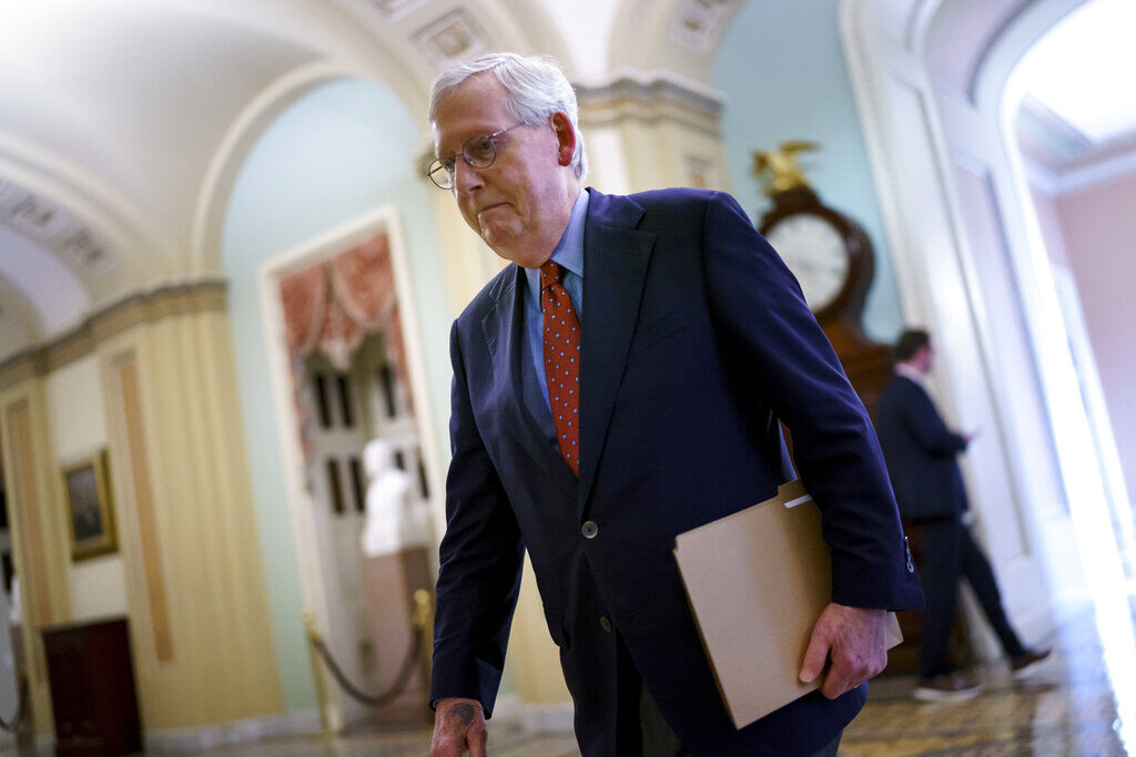 Senate Republicans Block Bill That Would Avert Government Shutdown, Avoid Debt Default