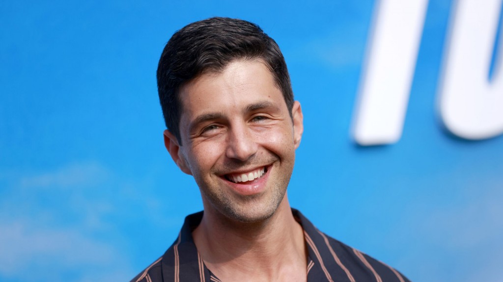 Josh Peck Joins Hilary Duff In Hulu’s ‘how I Met Your Father’