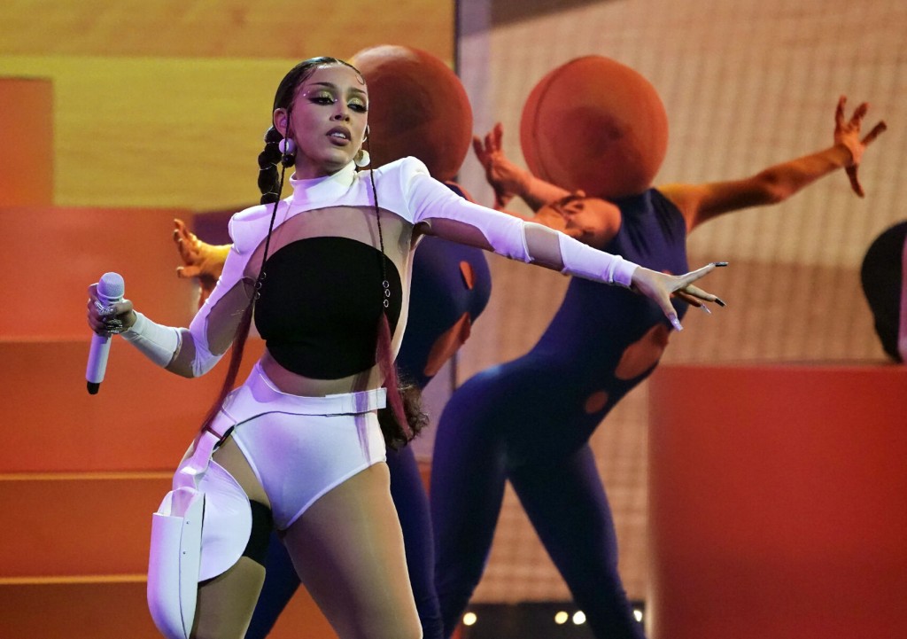 How To Watch The 2021 Mtv Vmas