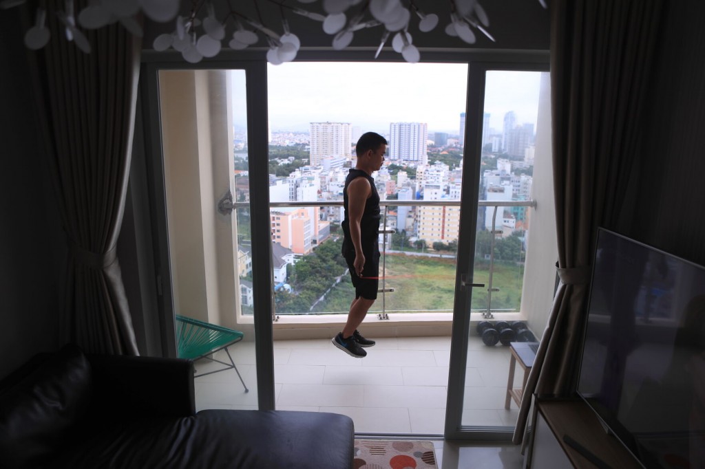 Long Weekend Becomes 9 Week Lockdown For Ap Vietnam Reporter