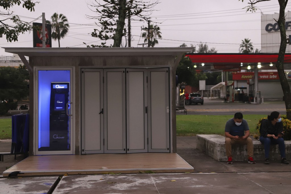 Early Stumble As El Salvador Starts Bitcoin As Currency