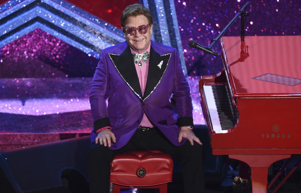 Elton John Postpones European Shows After Hip Injury