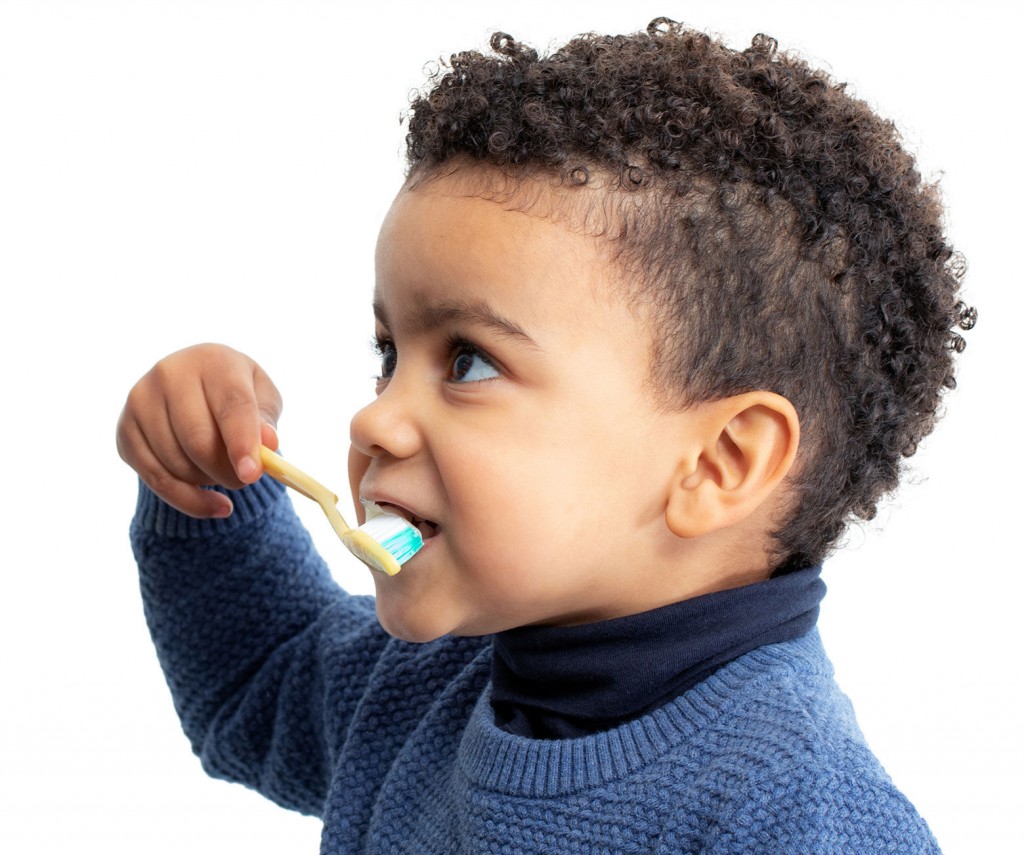 Here’s How Parents Can Teach Kids To Properly Brush Teeth