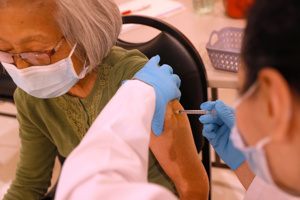 More People Are Getting Covid 19 Vaccine Boosters Than Getting Their First Shots, Cdc Data Shows