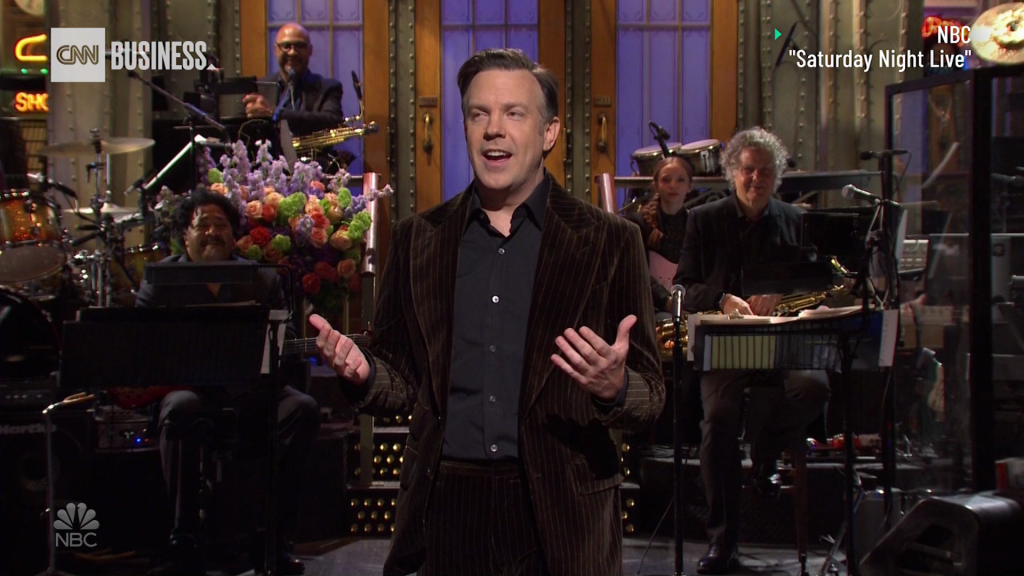 Watch Jason Sudeikis’ Funniest ‘snl’ Skits From This Weekend