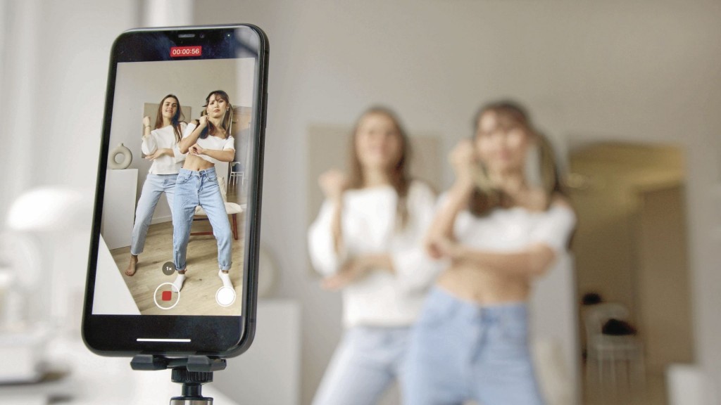 Influencer 101: How To Build A Profitable Social Media Profile