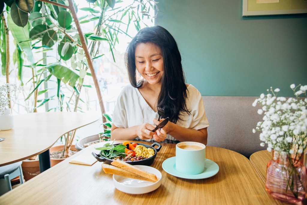 Mindful Eating Could Change Your Food Habits And Overall Life. Here’s How To Start