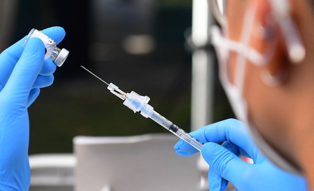 Vaccination Protects Against Covid 19 More Strongly Than Previous Infection Does, Cdc Study Finds