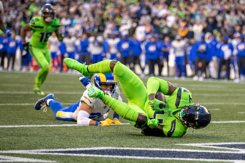 Qb Russell Wilson Injured In Seahawks’ 26 17 Loss To The Rams