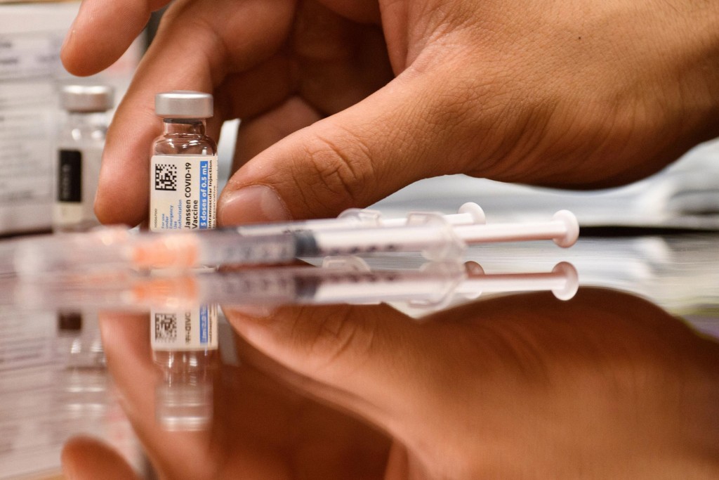 Fda Vaccine Advisers To Meet To Consider Johnson & Johnson Booster, Discuss Mix And Match Boosters
