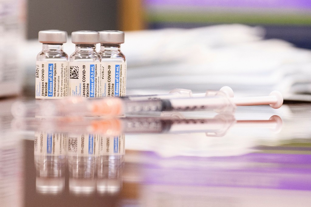 Washington Woman Died From Rare Blood Clotting Syndrome After Receiving Johnson & Johnson Covid 19 Vaccine, Local Health Agency Says