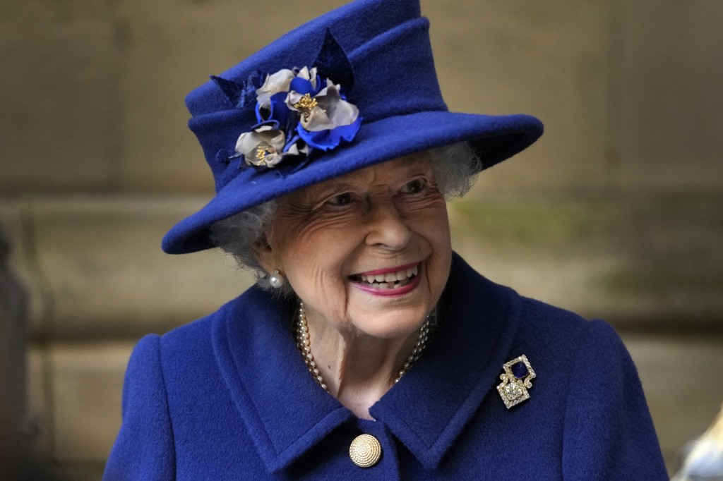 Uk Palace Says Queen Elizabeth, 95, Spent Night In Hospital For Checks