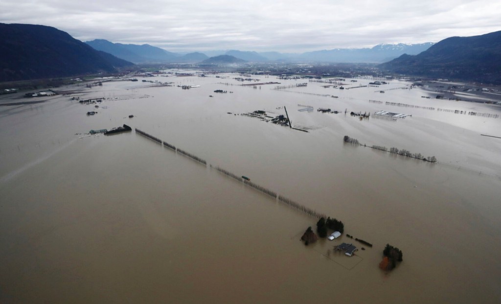 Atmospheric River Turns Old Lake Bed Back Into A Lake In Canada