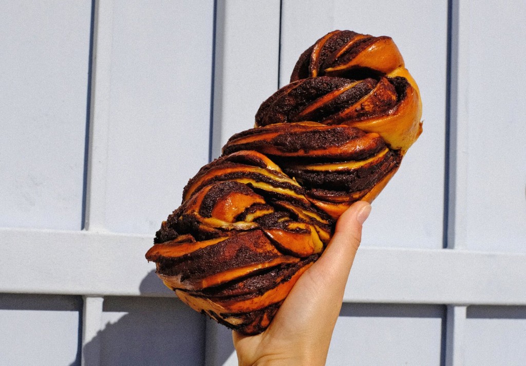 Elevate Your Holiday Spread With These Delicious (and Sustainable!) Treats