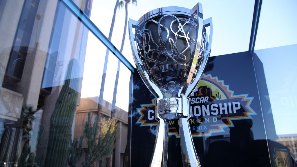 Nascar Season Races To The Finish Line Today